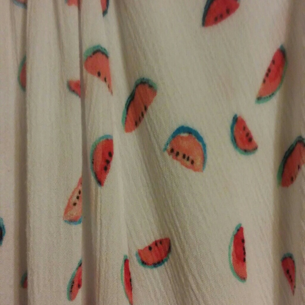 Ladies Blouse - Picture 2 of 3